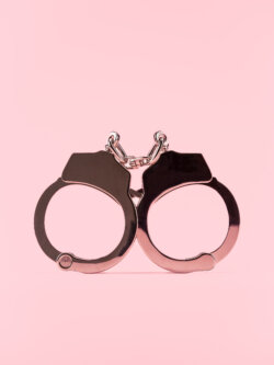 Catuse Sexuale Argintiu Politist image 1