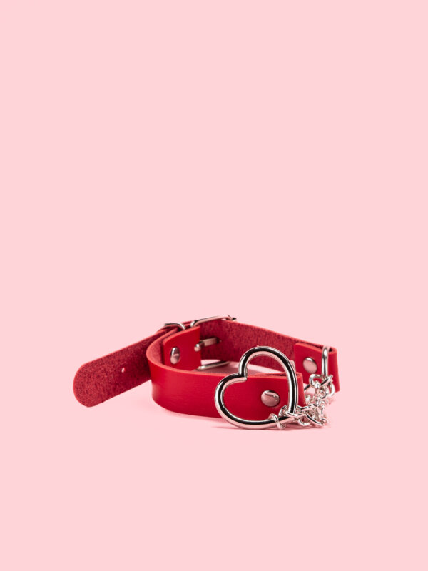 Choker Senzual cu Lant si Inima