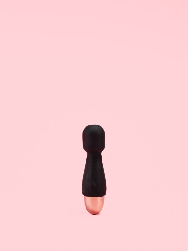 Lili - Mini Wand Vibrator Ergonomic
