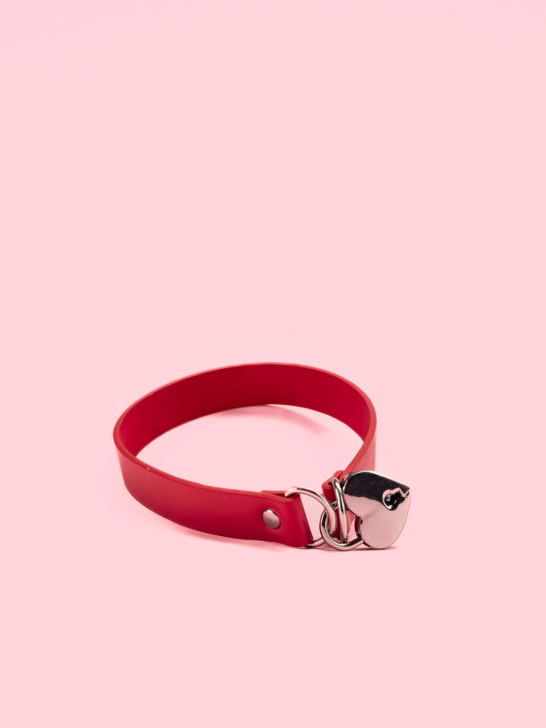 Choker cu Lacat in Forma de Inima image 4