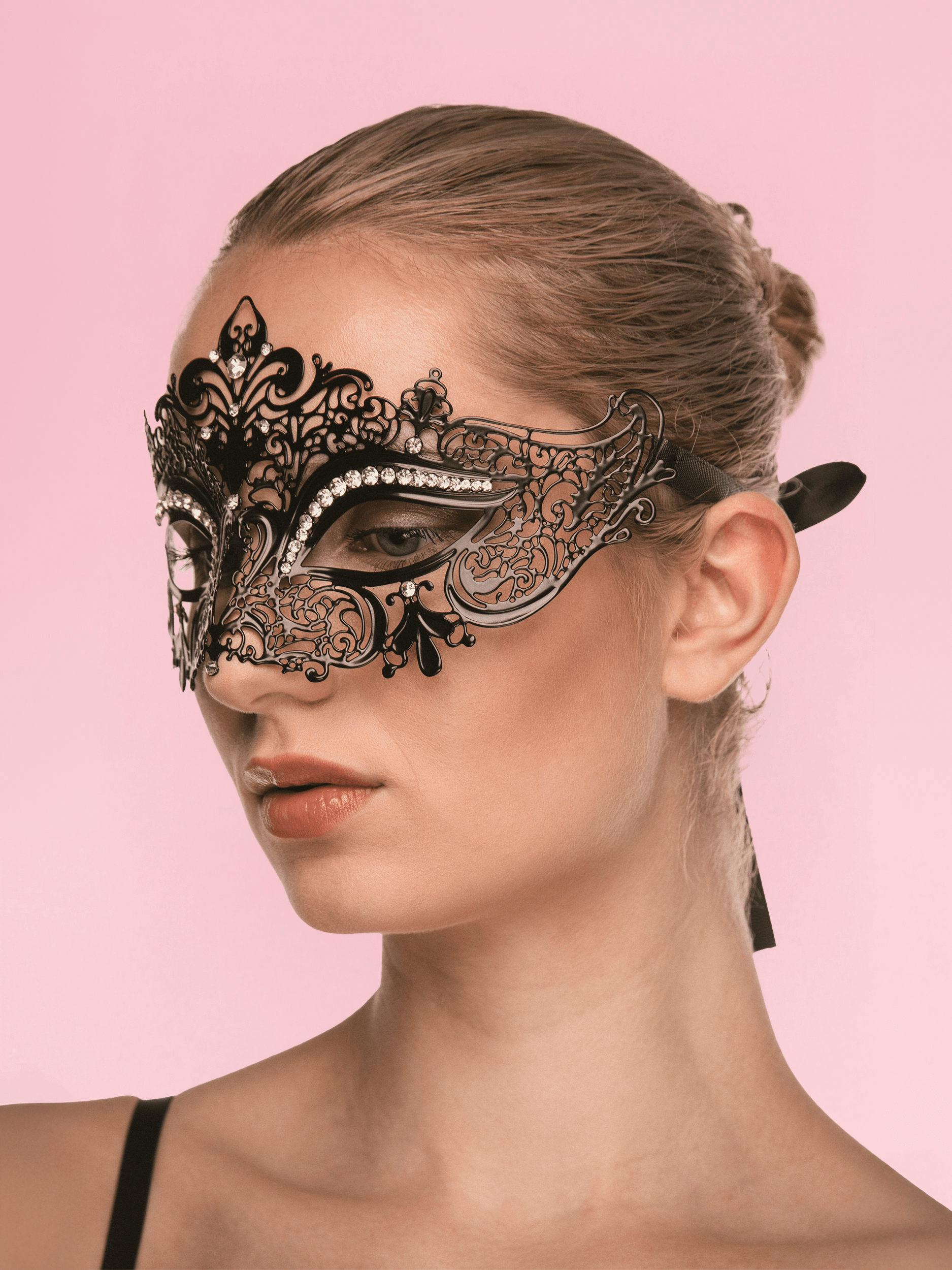 Masca Elegantă cu Accente Baroc și Cristale image 1