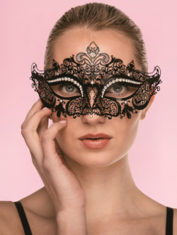 Masca Elegantă cu Accente Baroc și Cristale thumbnail image