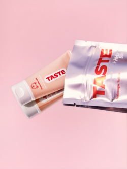 Satisfyer Taste - Gel Intim cu Aromă Fructe Roșii 50ml image 2