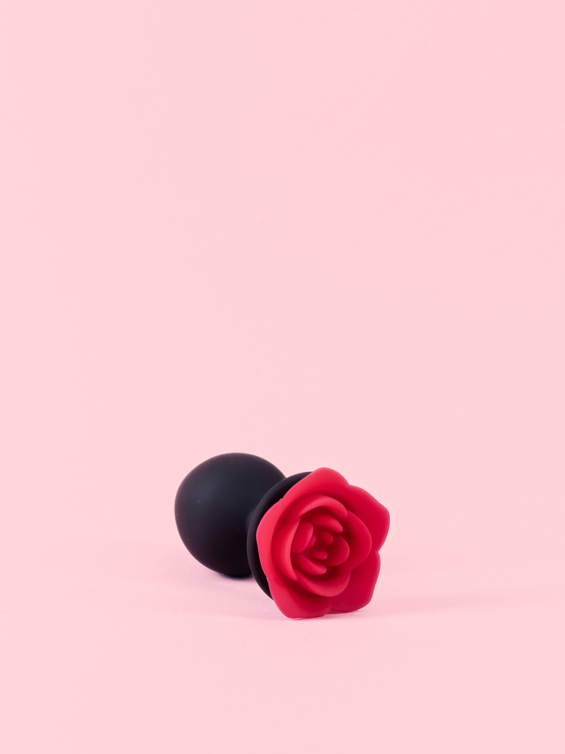 Butt Plug din Silicon Negru cu Trandafir image 2
