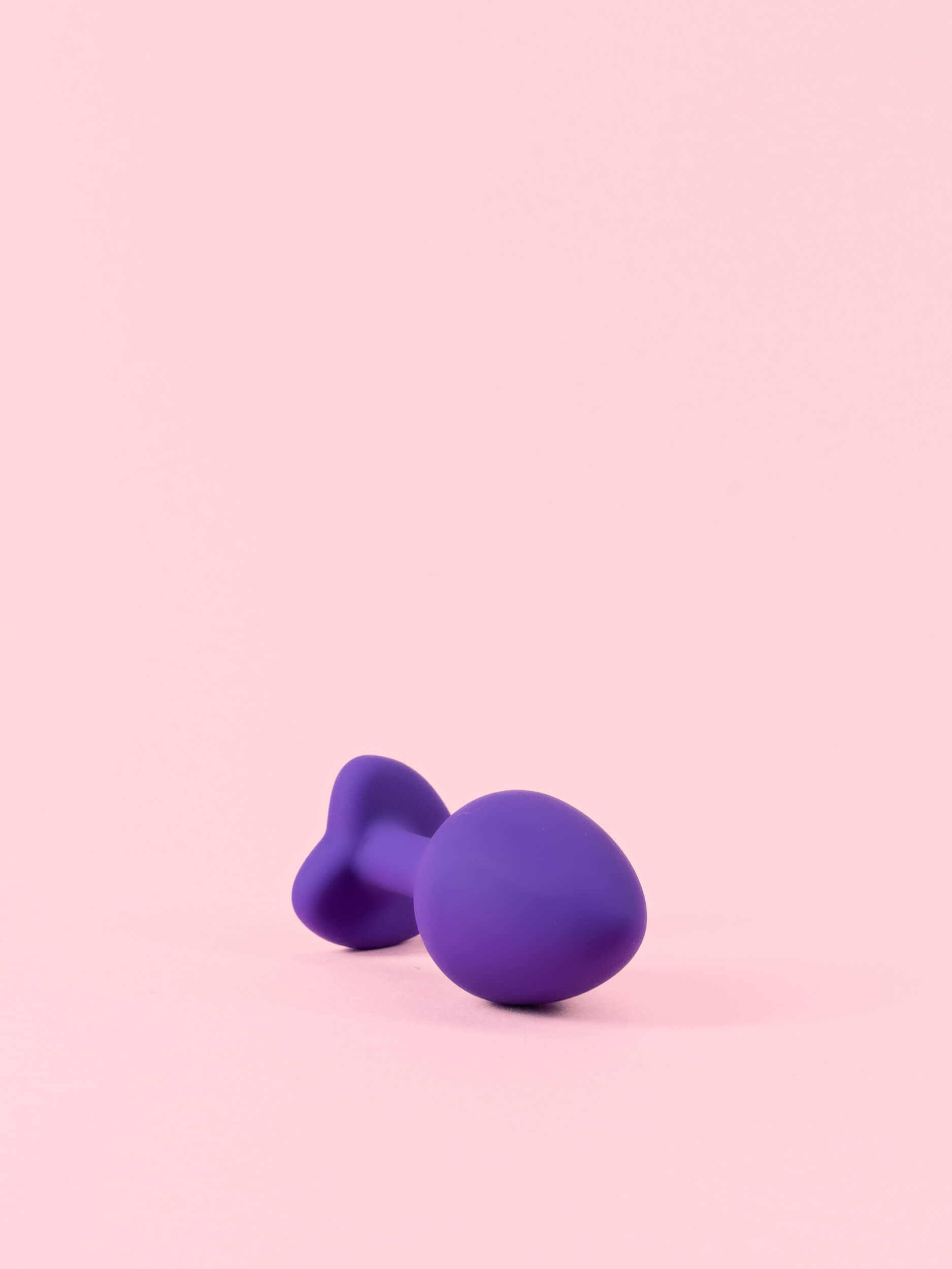 Butt Plug din Silicon Mov cu Inimă image 1