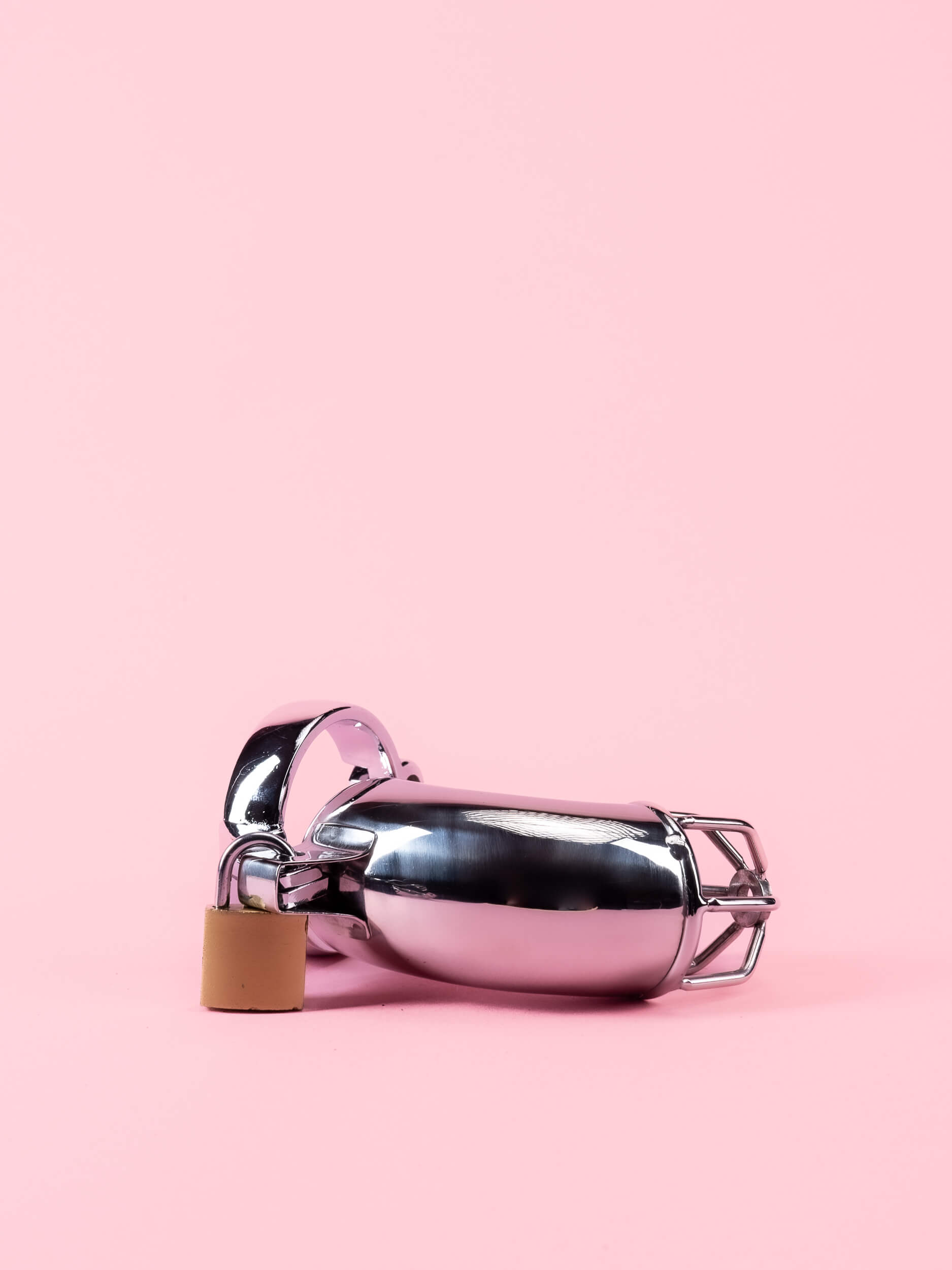 Cușcă de Castitate din Metal cu Lacăt și Cheie image 7