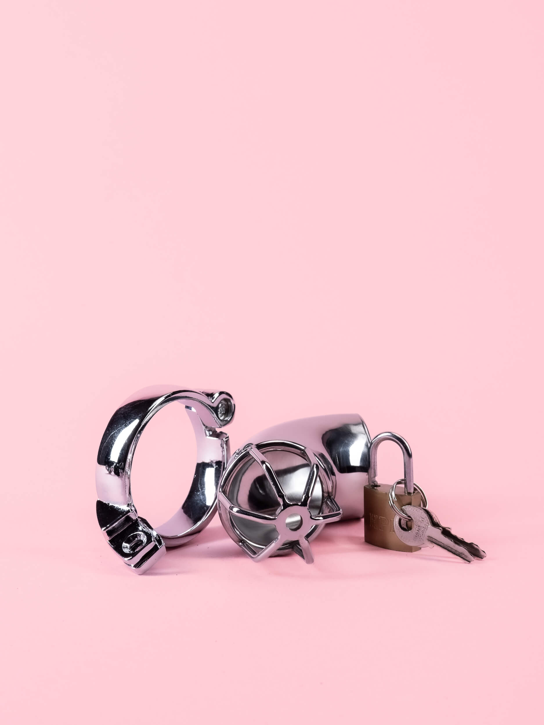 Cușcă de Castitate din Metal cu Lacăt și Cheie image 6