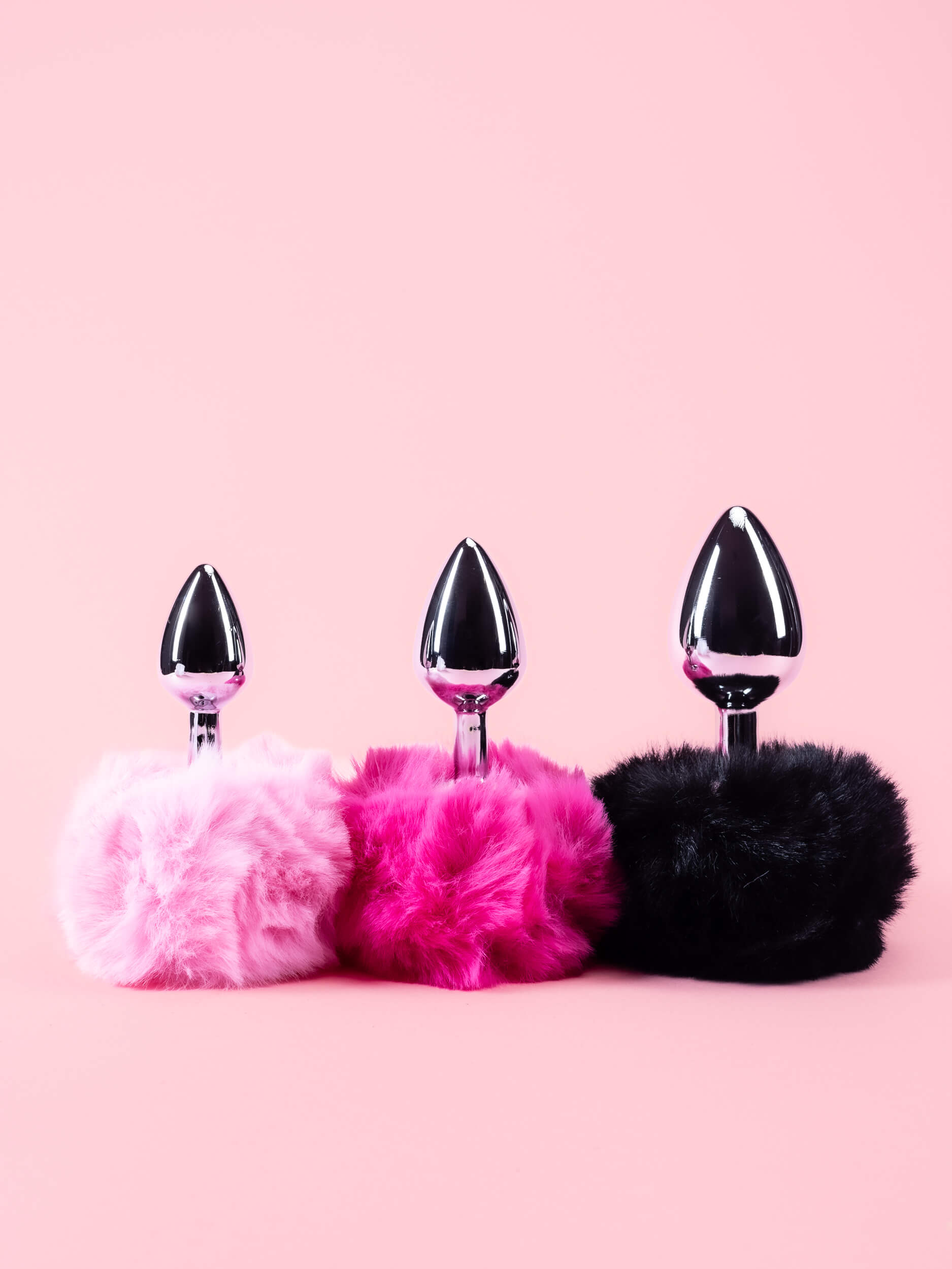 Bunny Butt Plug din Metal cu Pompon Pufos image 5