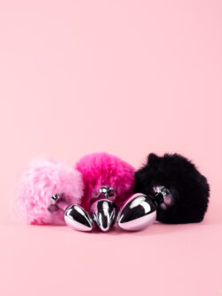 Bunny Butt Plug din Metal cu Pompon Pufos image 4