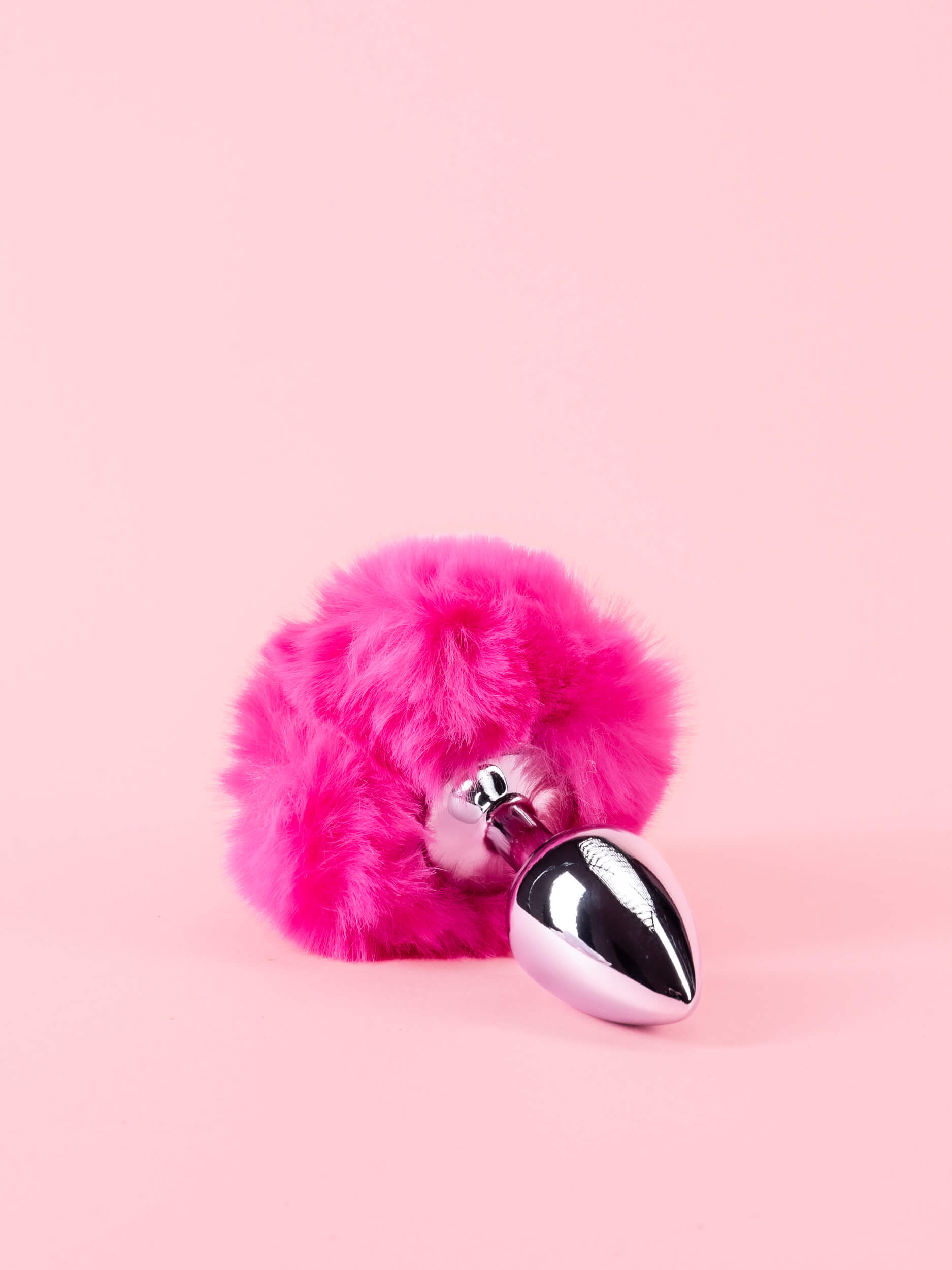 Bunny Butt Plug din Metal cu Pompon Pufos image 2